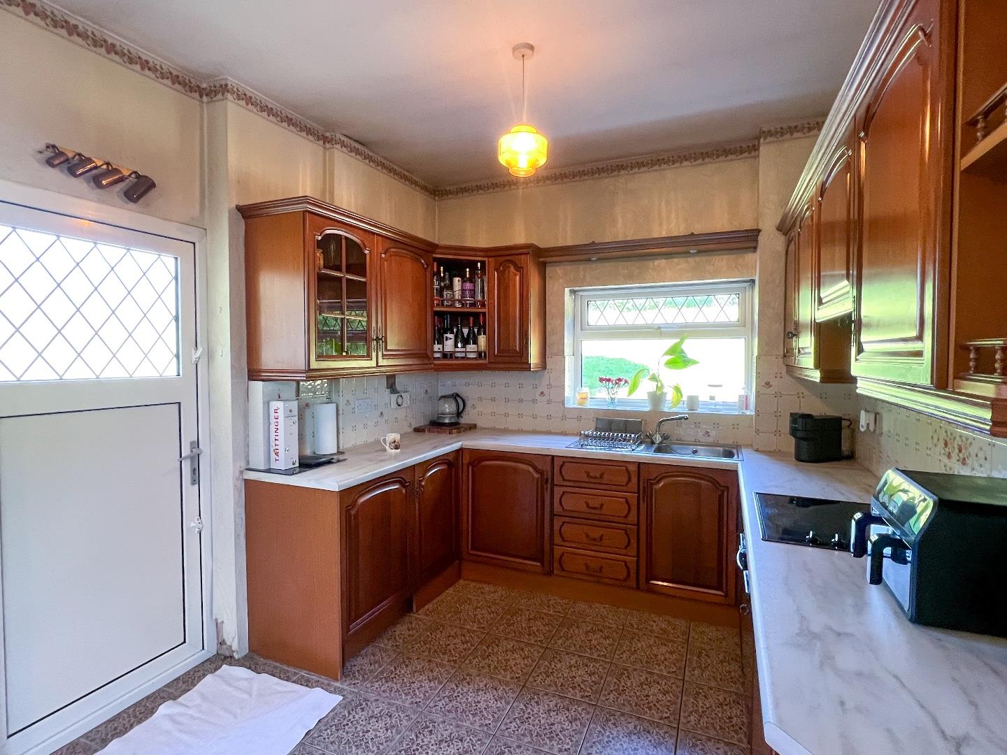 Brynna Road, Brynna, Pontyclun, Rhondda Cynon Taff, CF72 9QE